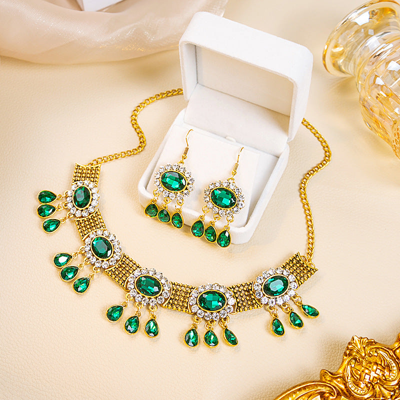 Women's Suite Retro Court French Pearl Water Jewelry Set