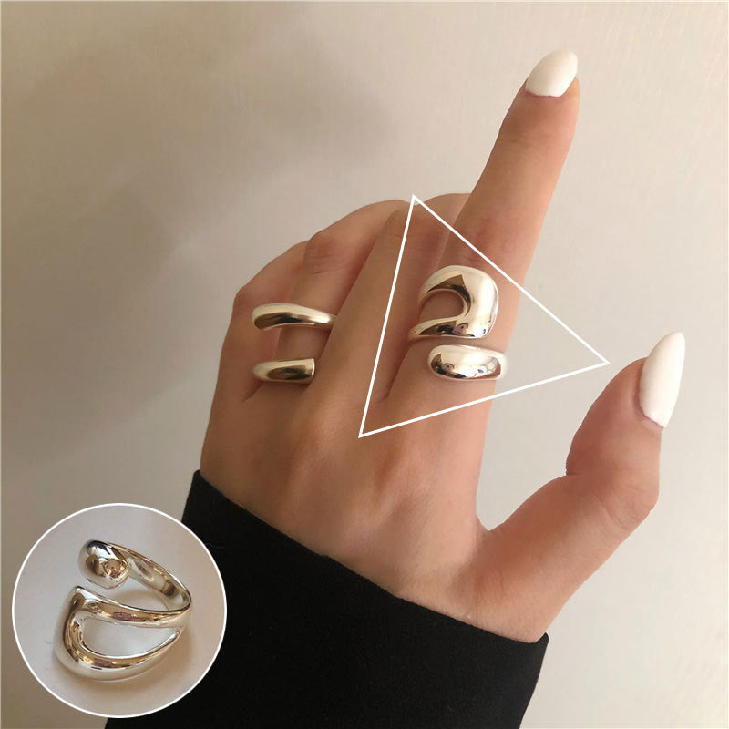 Female Retro Fashion Geometry Pattern Wave Rings