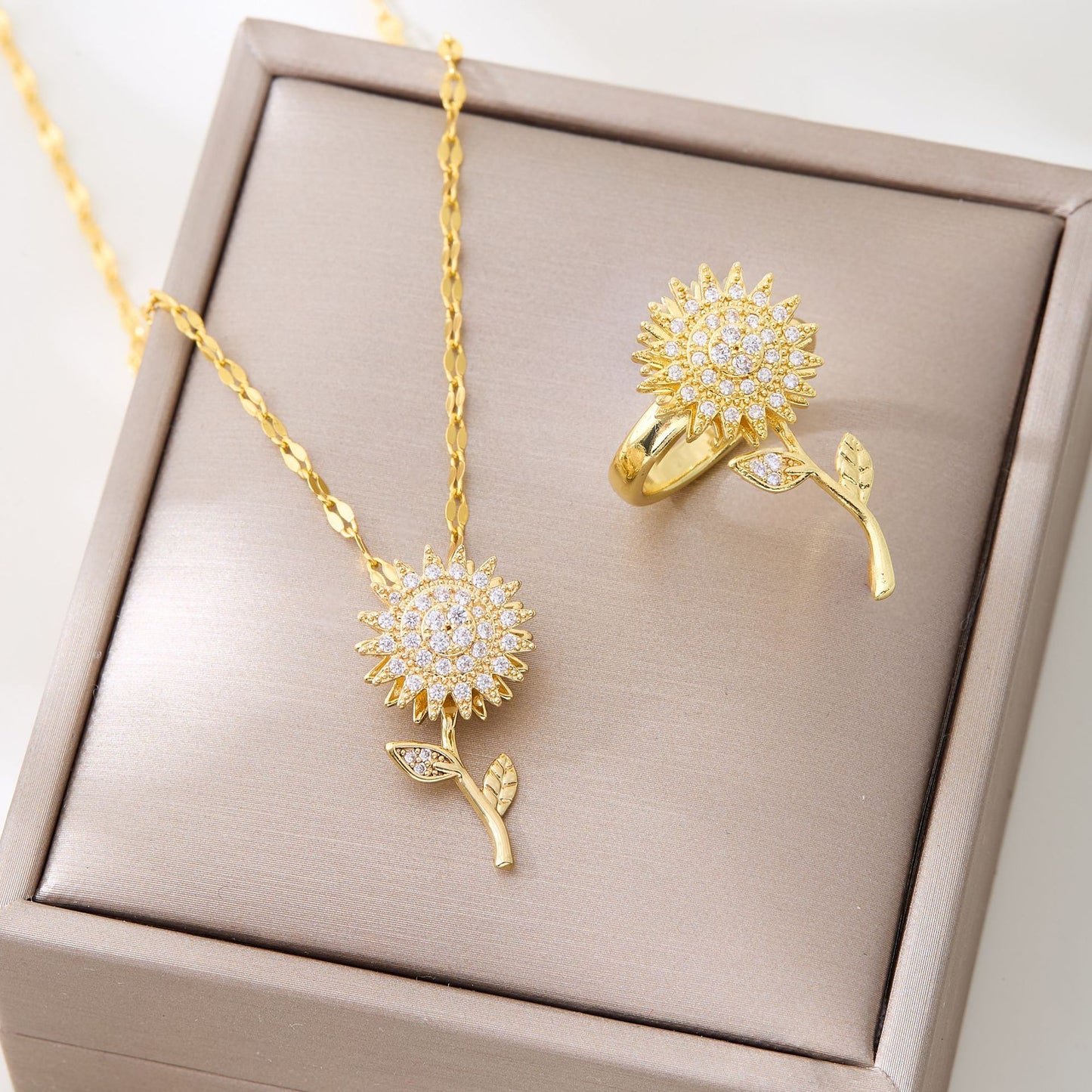 Stainless Steel Chain Waterproof Durable Colorfast Jewelry Set