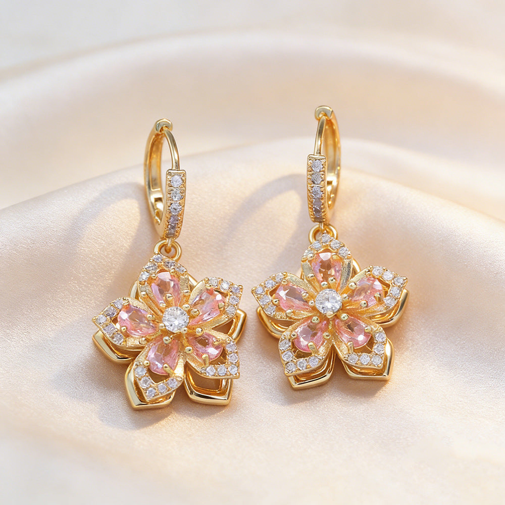 Women's Zircon Light Luxury High-grade Rotating Flower Fashion Titanium Steel Clavicle Necklaces