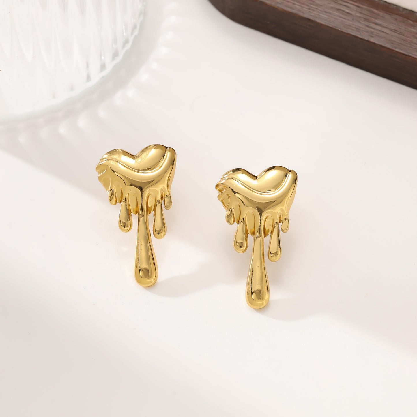 One Large Small Overlapping Stainless Steel Eardrops Gold Rings
