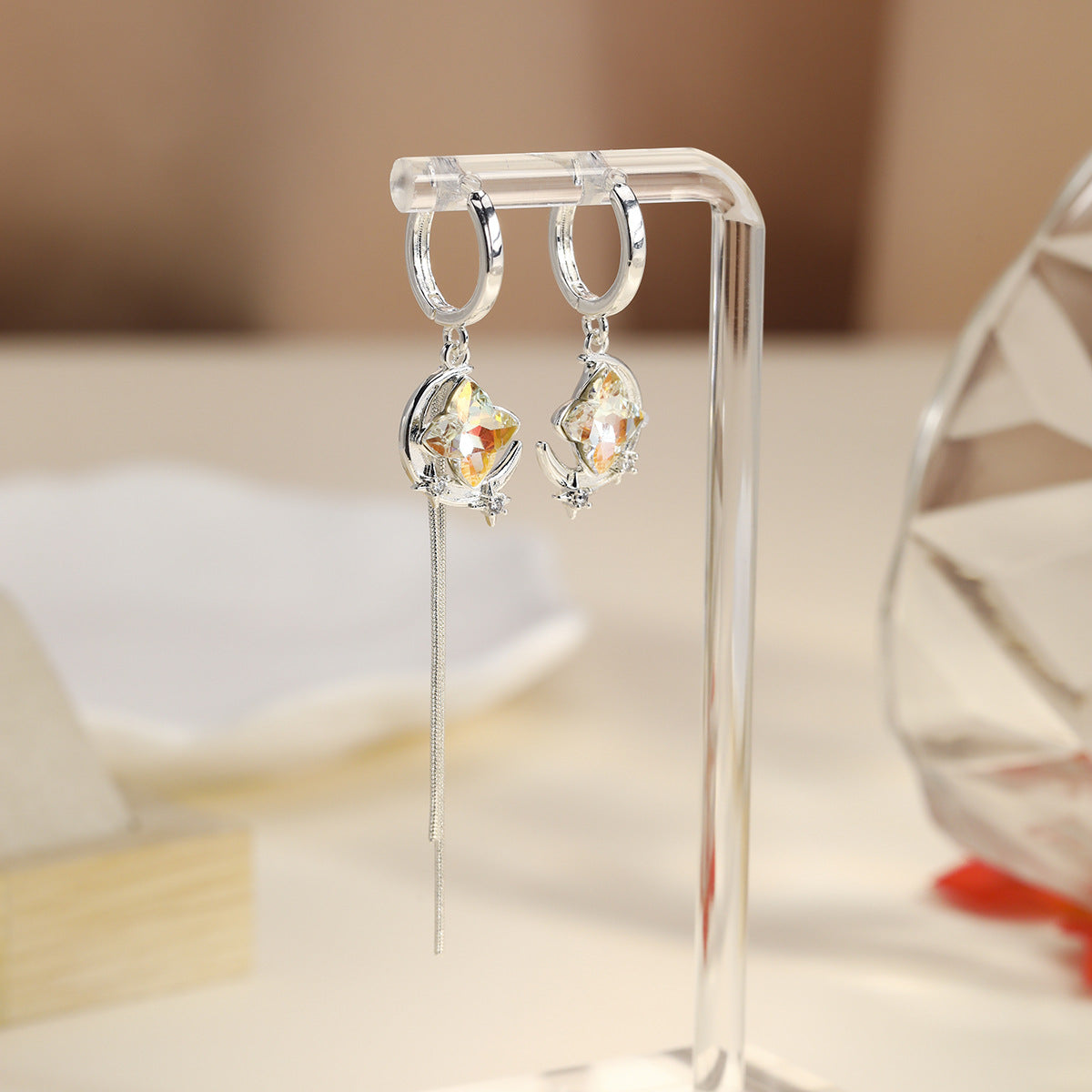 Hug Asterism Ear Clip Asymmetric Design Cutout Heart Zircon Earrings