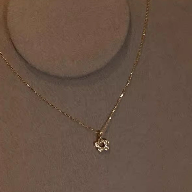 Flower Female Exquisite Niche Titanium Steel No Fading Simple Temperament Necklace
