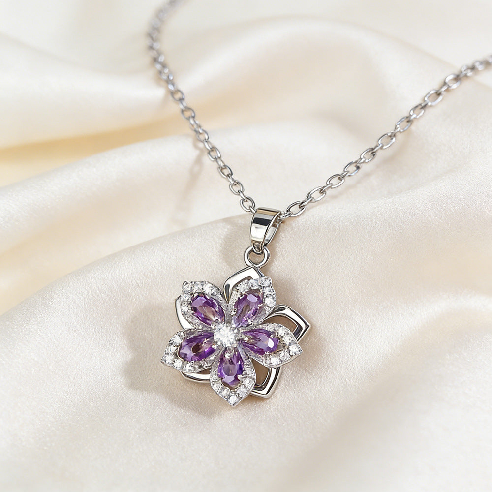 Women's Zircon Light Luxury High-grade Rotating Flower Fashion Titanium Steel Clavicle Necklaces