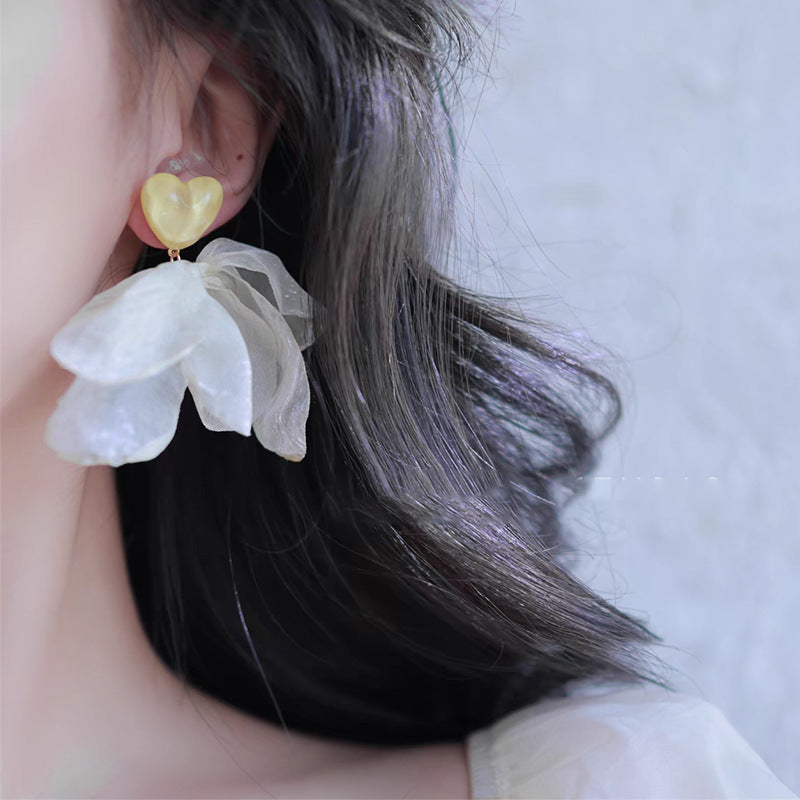 Wants First Love Super Fairy French Light Earrings