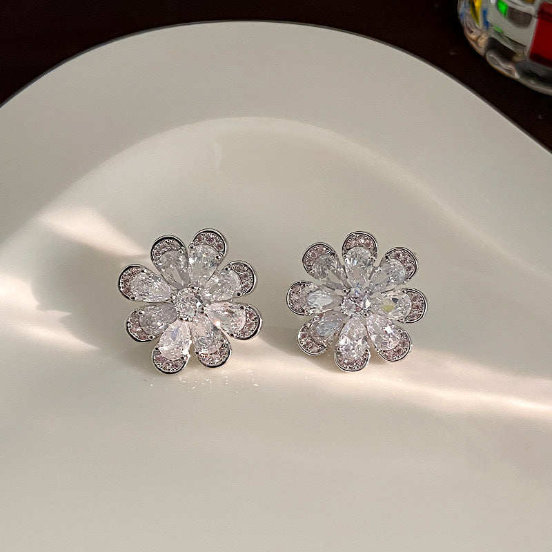 Women's Sier Needle Flower Color Zircon Mori Sweet Fashion Earrings