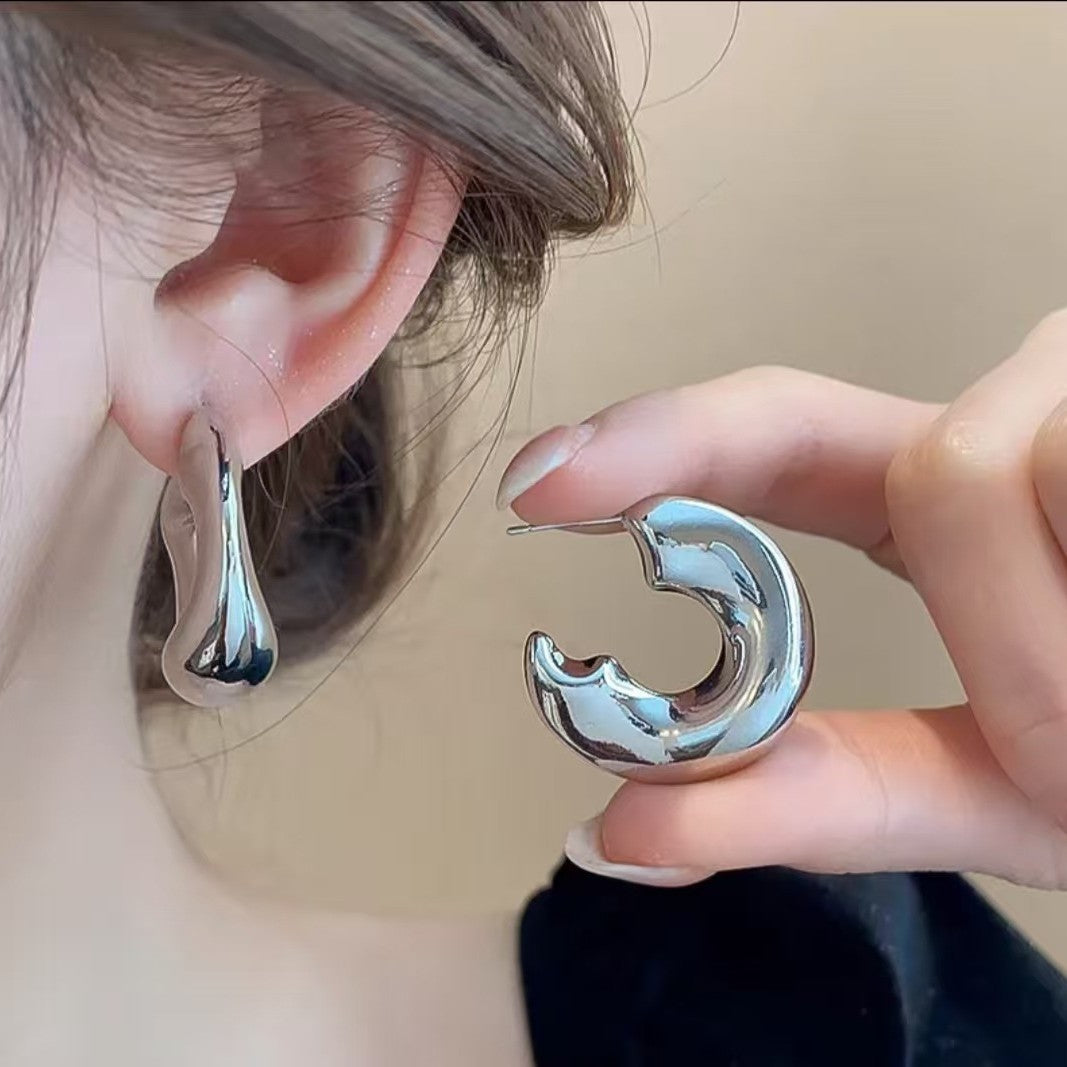 Women's Geometric Big Circle Type Eardrop Electroplated Simple Fashion Earrings