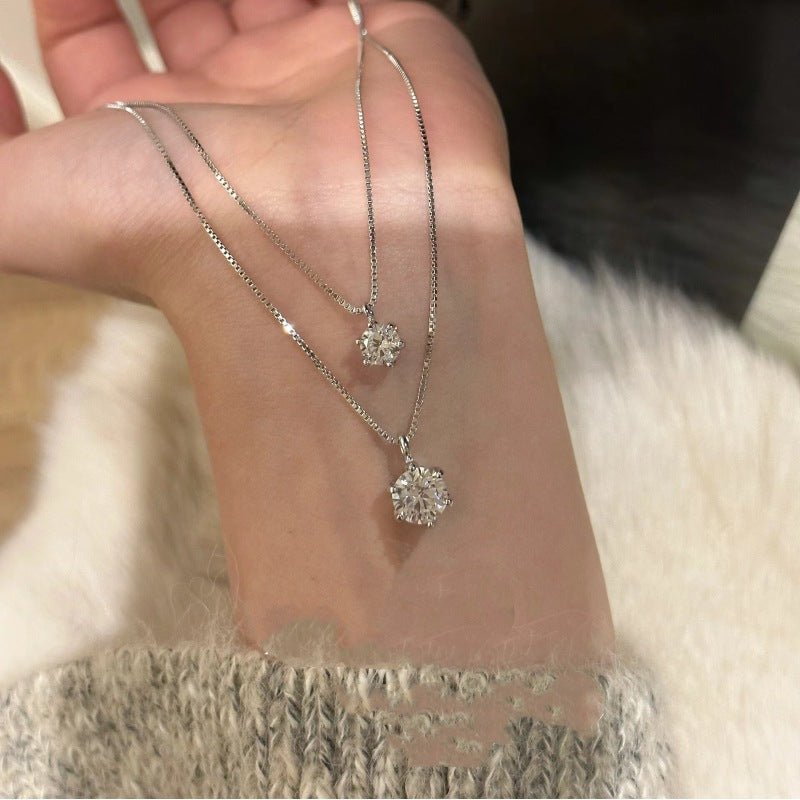 Women's Moissanite Solitaire Exquisite Simple Light Luxury Niche Temperament Necklace