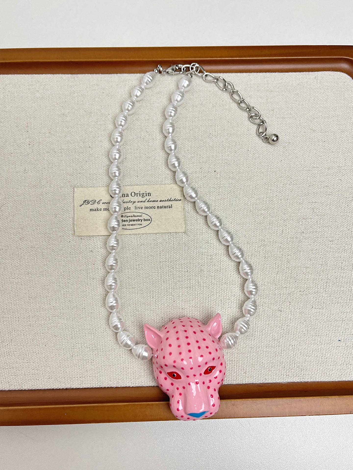 Women's Enamel Leopard Head Temperament Stringed Pearls Necklace