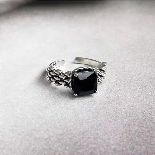 Women's Opening Design Minimalist Vintage Black Diamond Fashion Rings