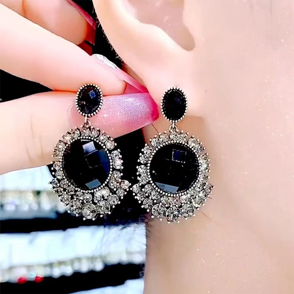 Graceful Fashionable Black Crystal Eardrops Needle Niche Design Rings