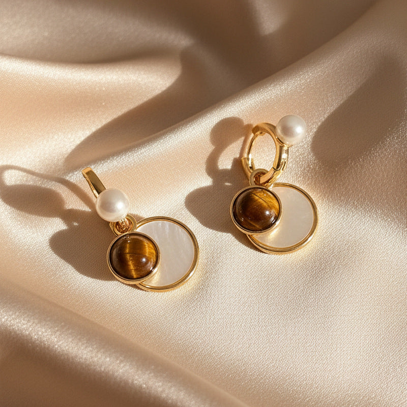 Women's Special Interest Light Luxury High-grade Retro Style Stud Earrings
