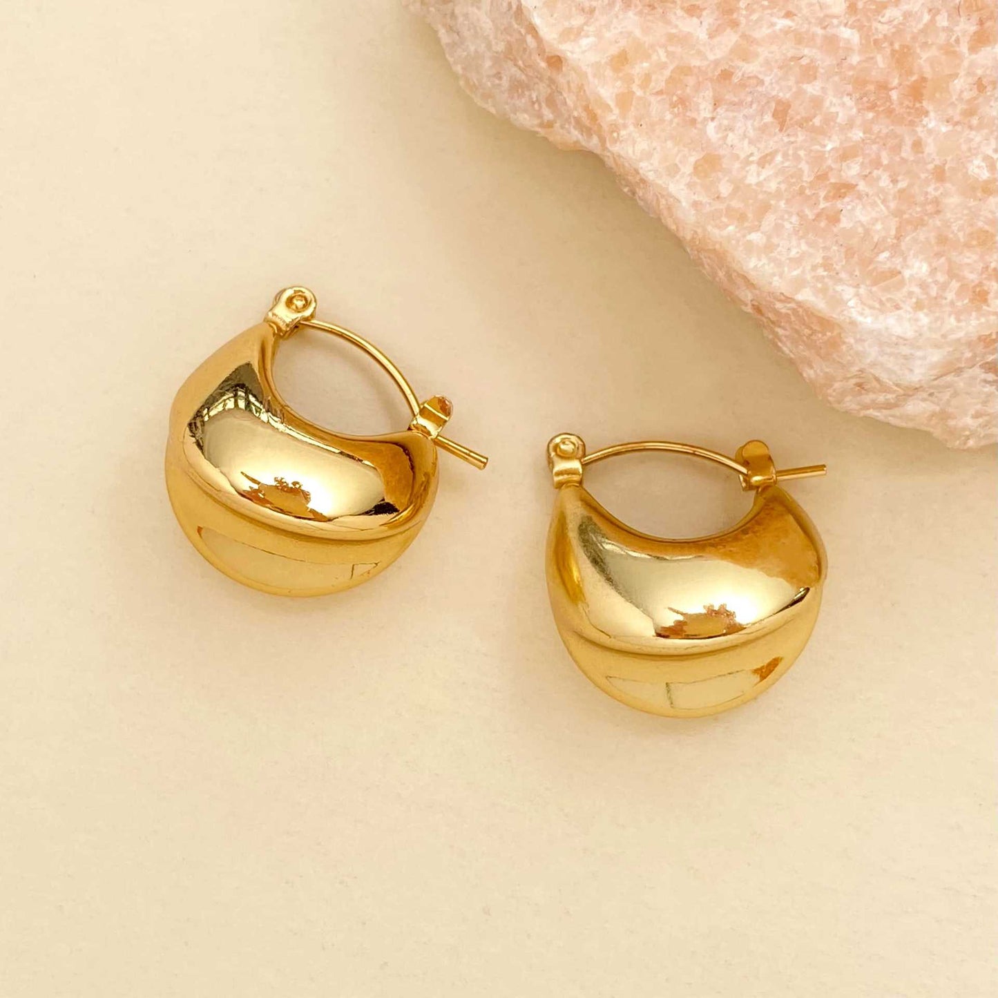 Affordable Luxury Fashion Exquisite Gold Geometric Niche Bag Earrings