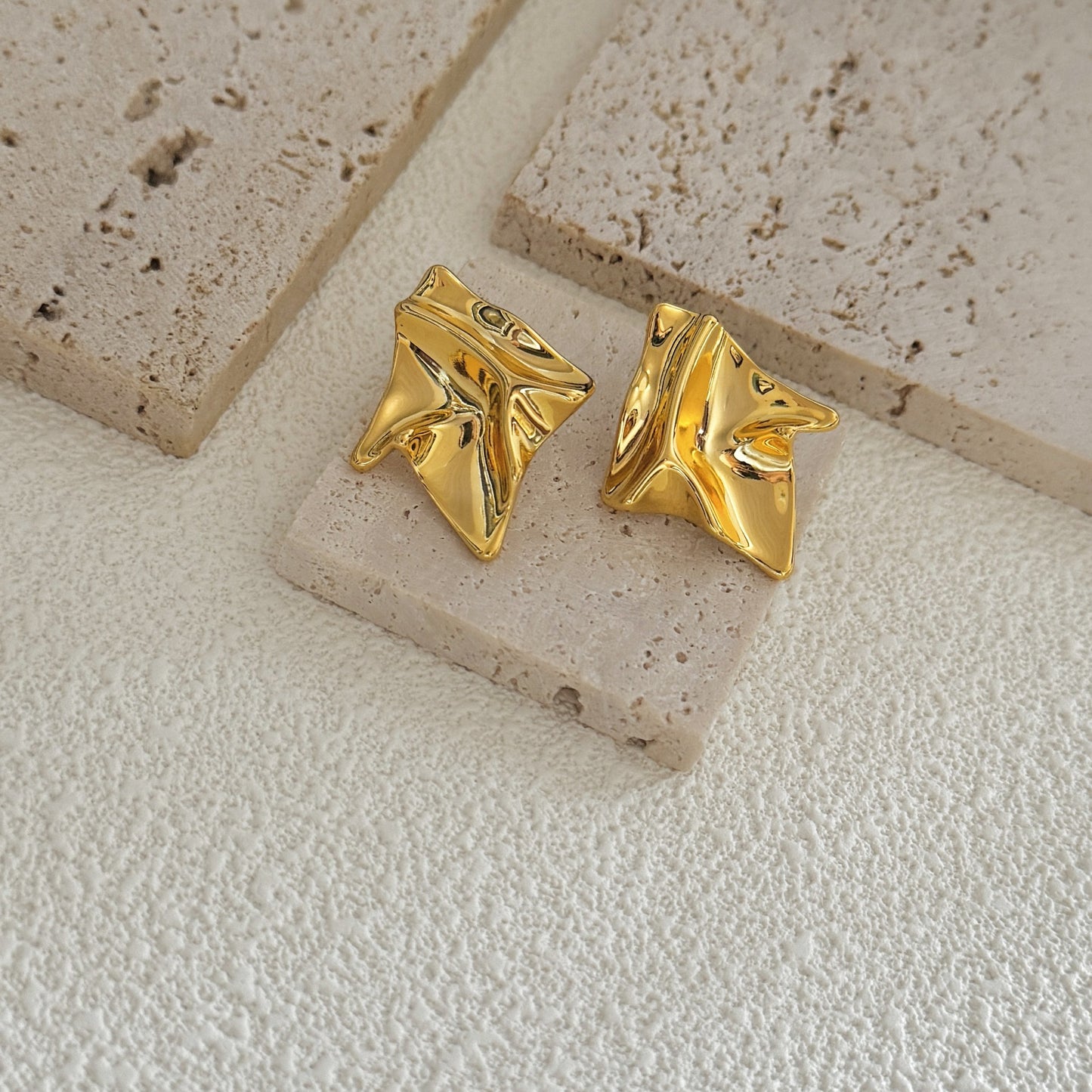 Women's Niche Personality Fashion Irregular Pleated Metal Cold Style Earrings