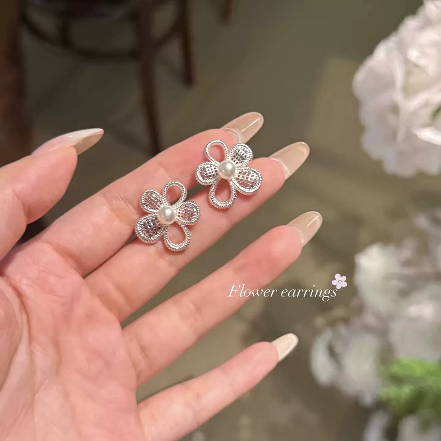 Women's Sparking Zirconium Pearl Light Luxury High-grade Unique Beautiful Stud Earrings