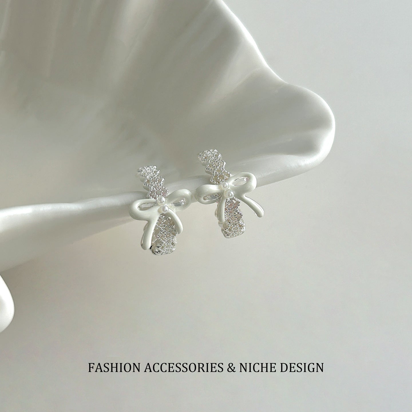Women's Drip Glazed Lace Bow Design Sweet Style Fashion Earrings