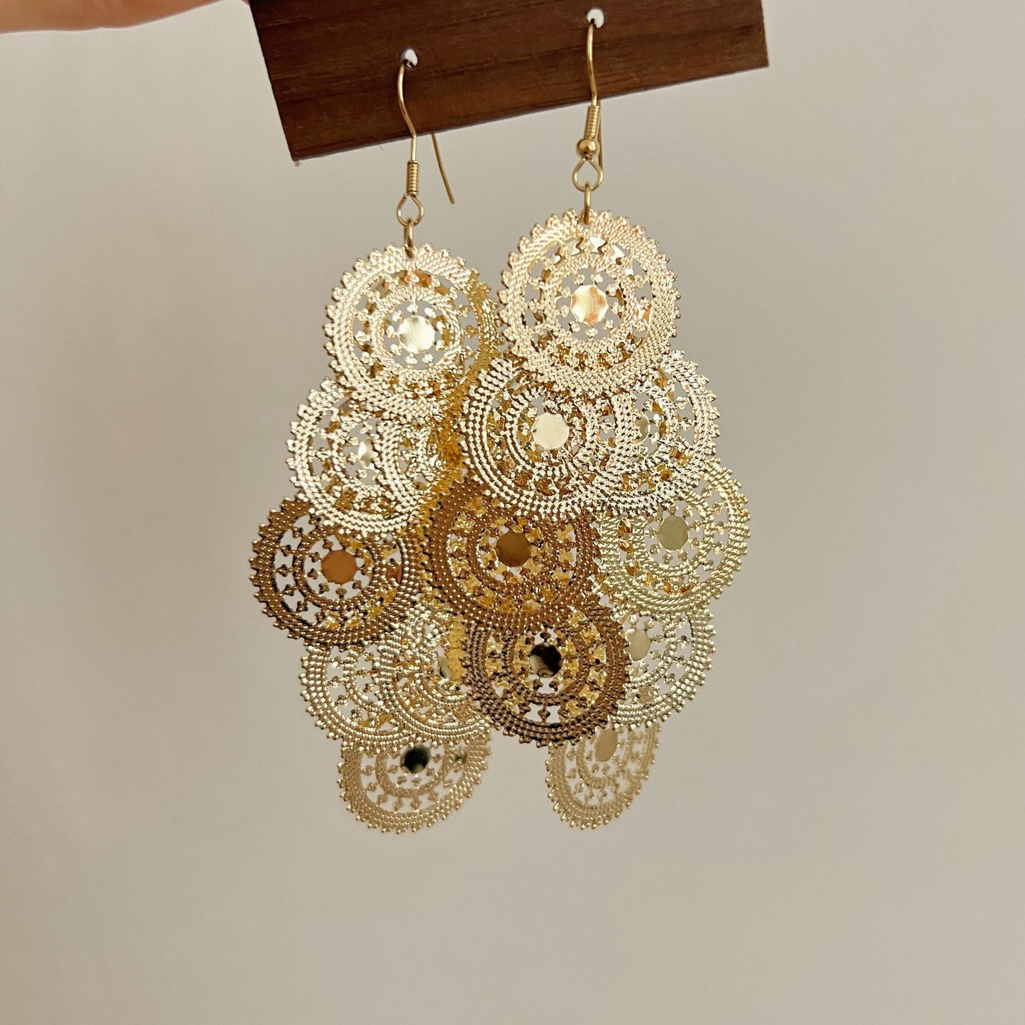 Women's High-grade Metal Sequins Tassel Light Luxury Earrings