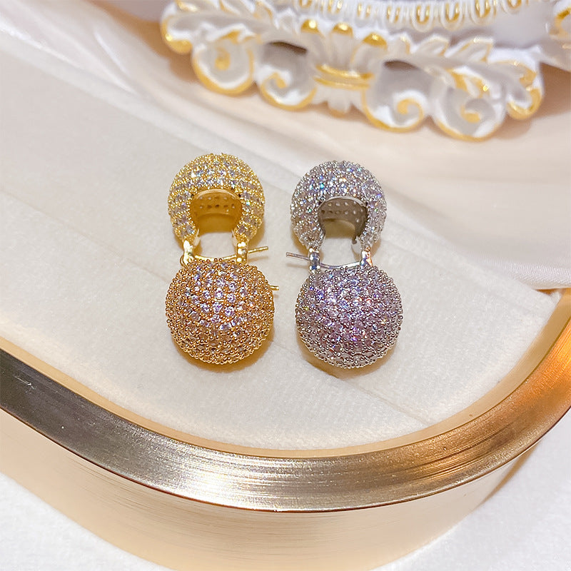 Women's Small Geometric Zircon Ball Ear Clip Korean Commuter High-grade Earrings