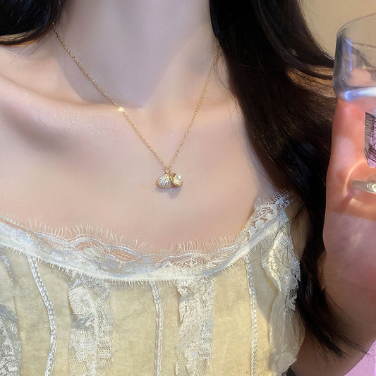 Women's Pearl Simple Clavicle Chain Light Luxury Necklaces