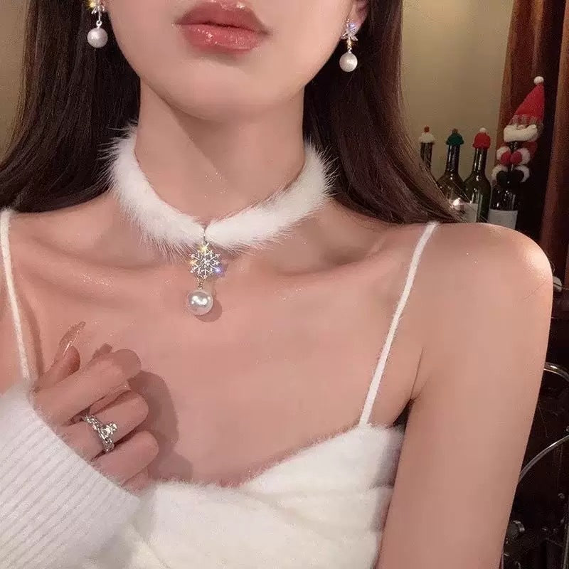Glamorous Satin Neck Flower Three-dimensional Rose Necklaces