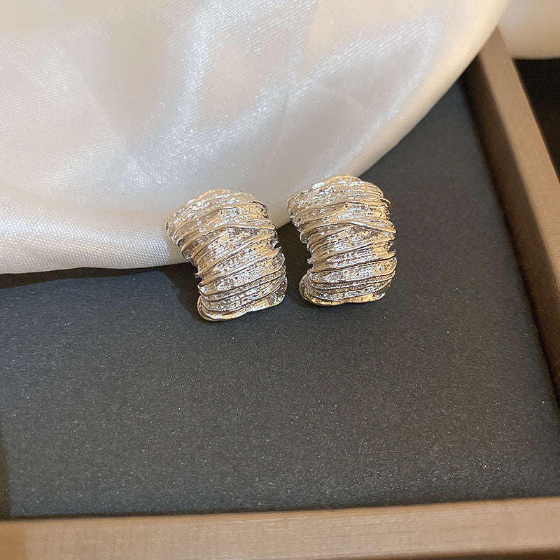 Women's Needle Metallic Pleated Round Geometric Bean-shaped Fashionable Fashion Stud Earrings