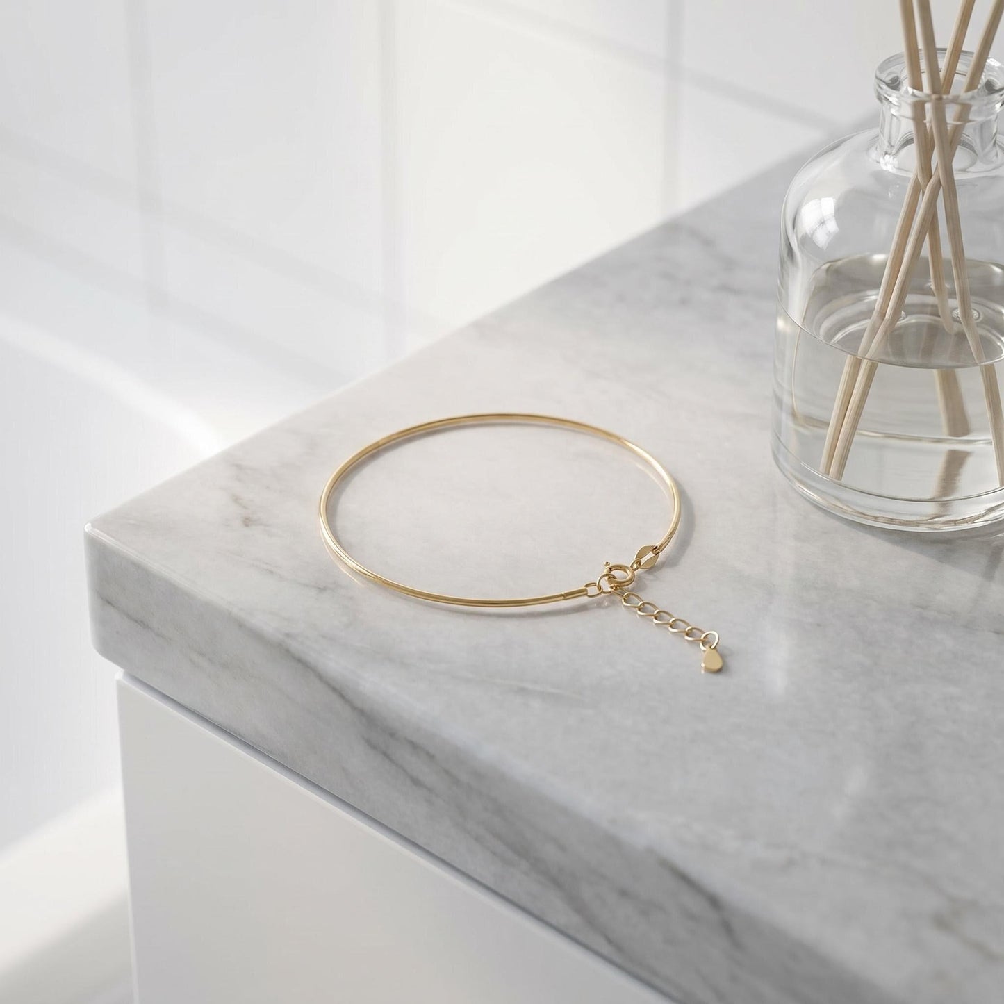 Can Wear Golden Balls Only In Diameter With Bracelet