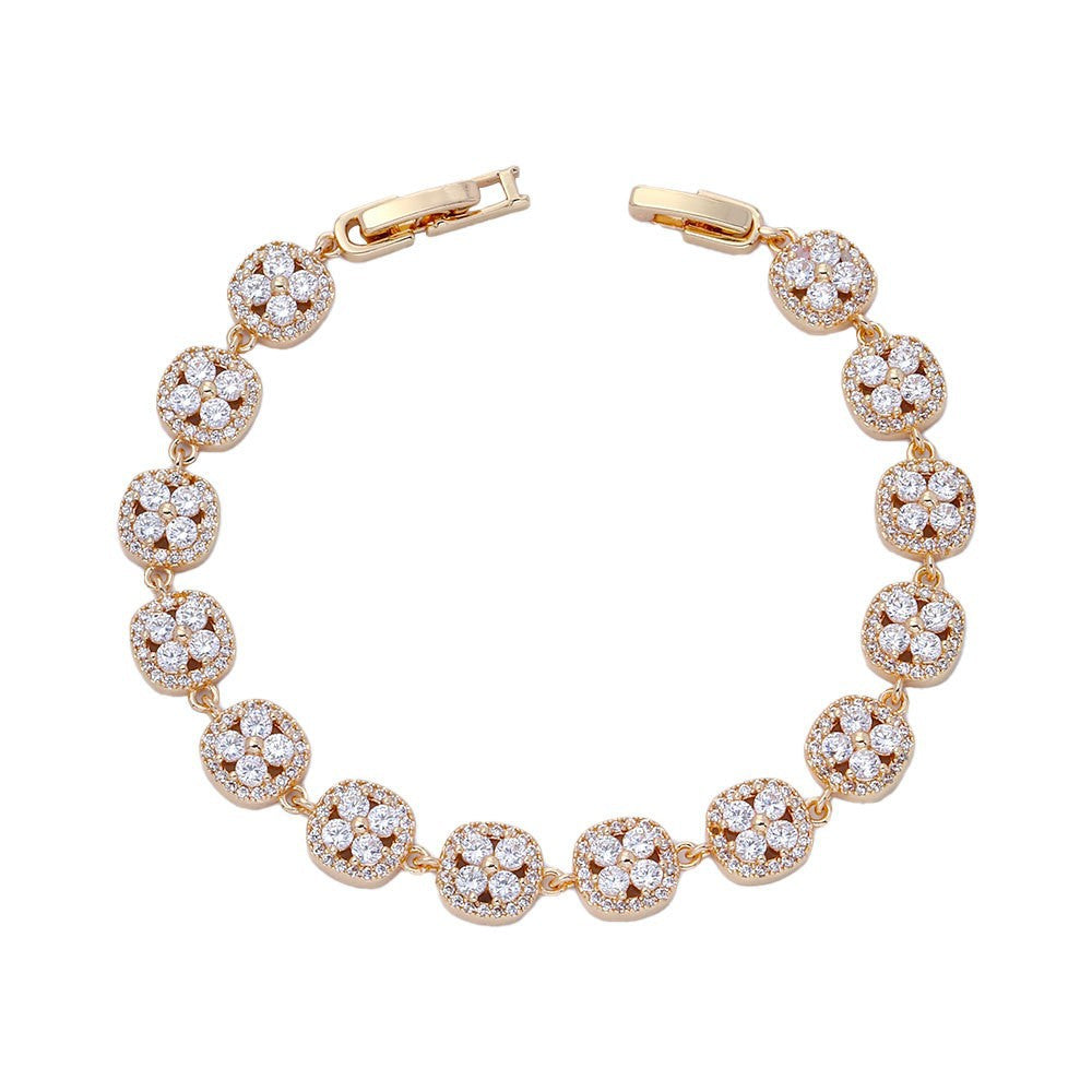 Women's Clover Light Luxury Exquisite High-grade Retro Fashion Jewelry Set