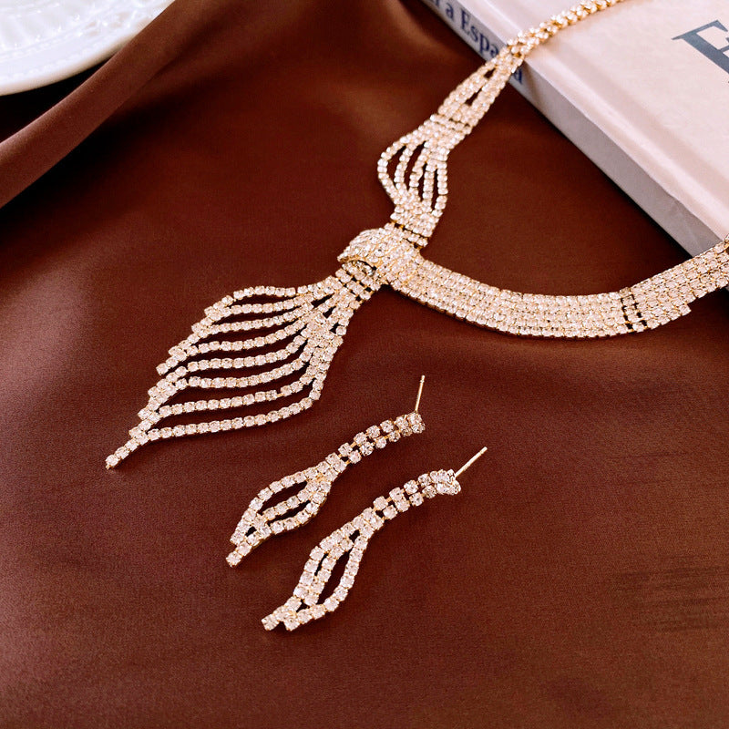 Diamond Geometric Suite Light Luxury Clavicle Jewelry Set