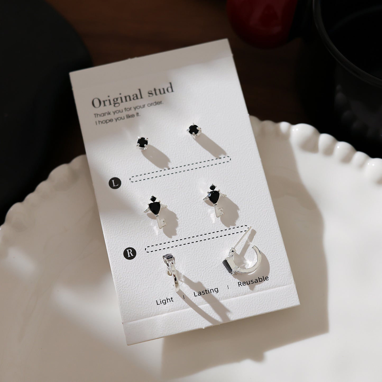 Elegant Black Series Earings Simple Personalized Stud Earrings