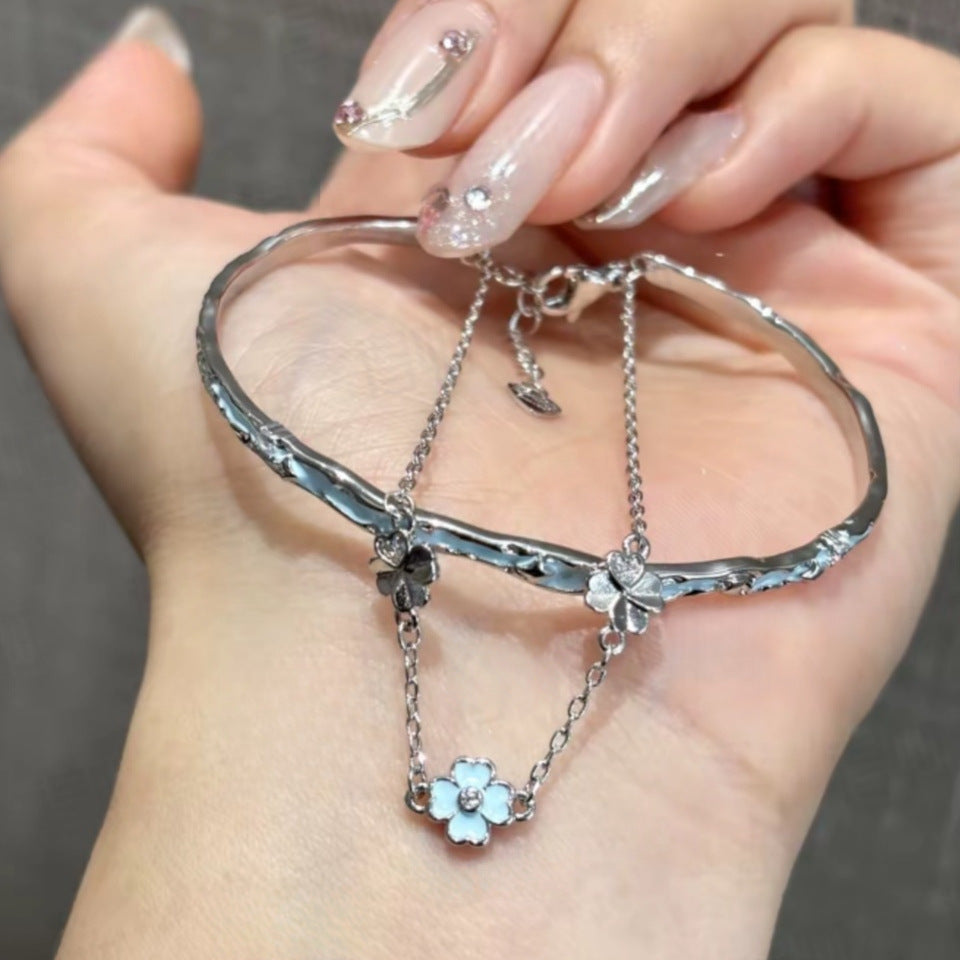 Women's Fashion Wrist Luminous Four-leaf Clover Birthday Gift For Girlfriend Rings