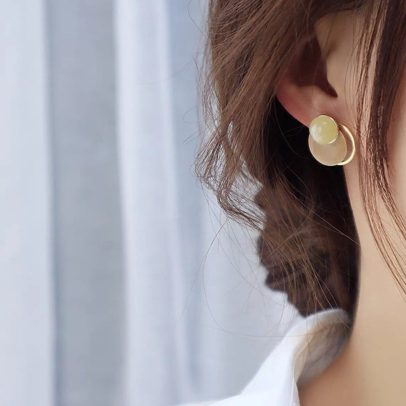 Women's Needle Gentle Retro Style Amber Pattern For Personality Wild Earrings