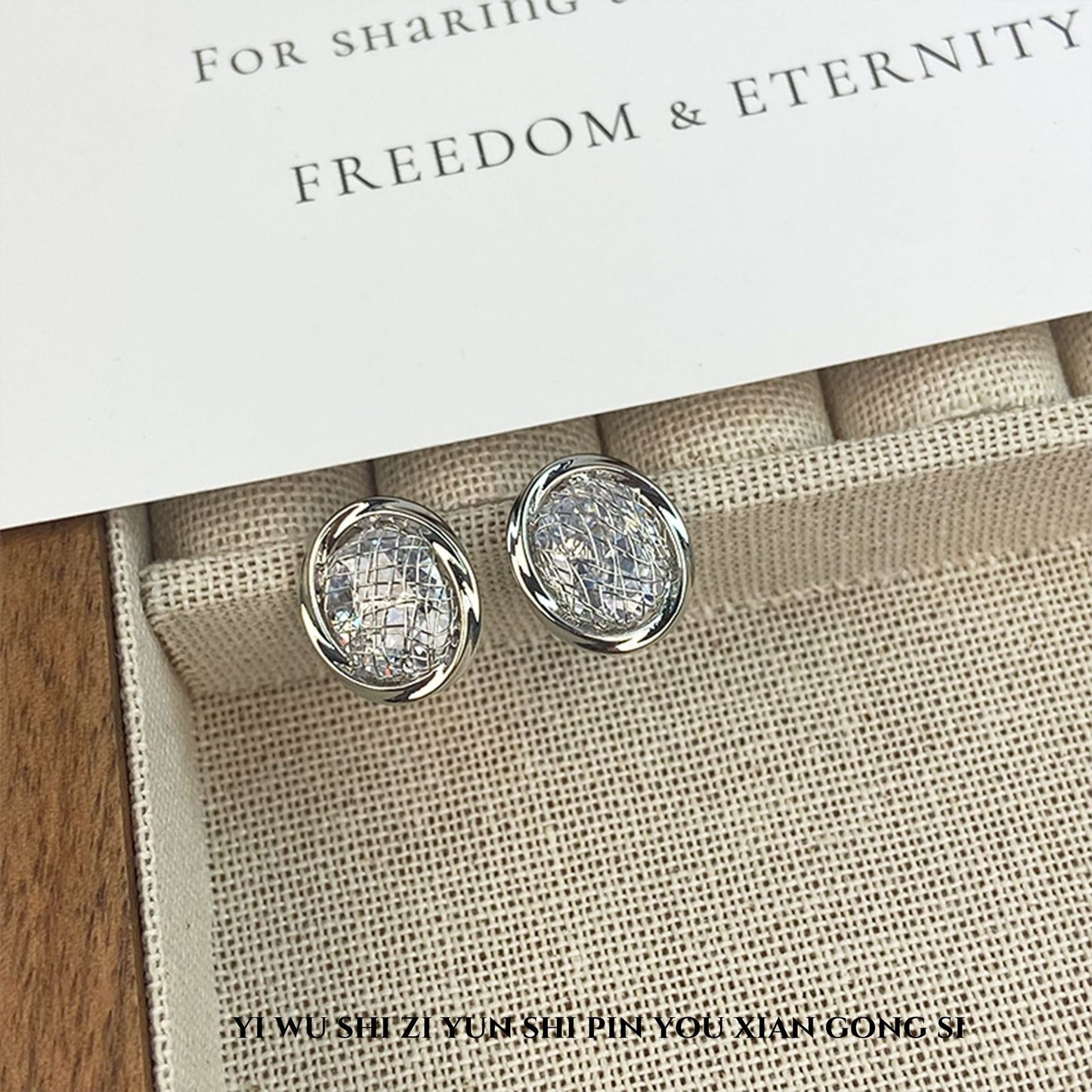 Women's Ear Light Luxury Niche Unique Super Earrings