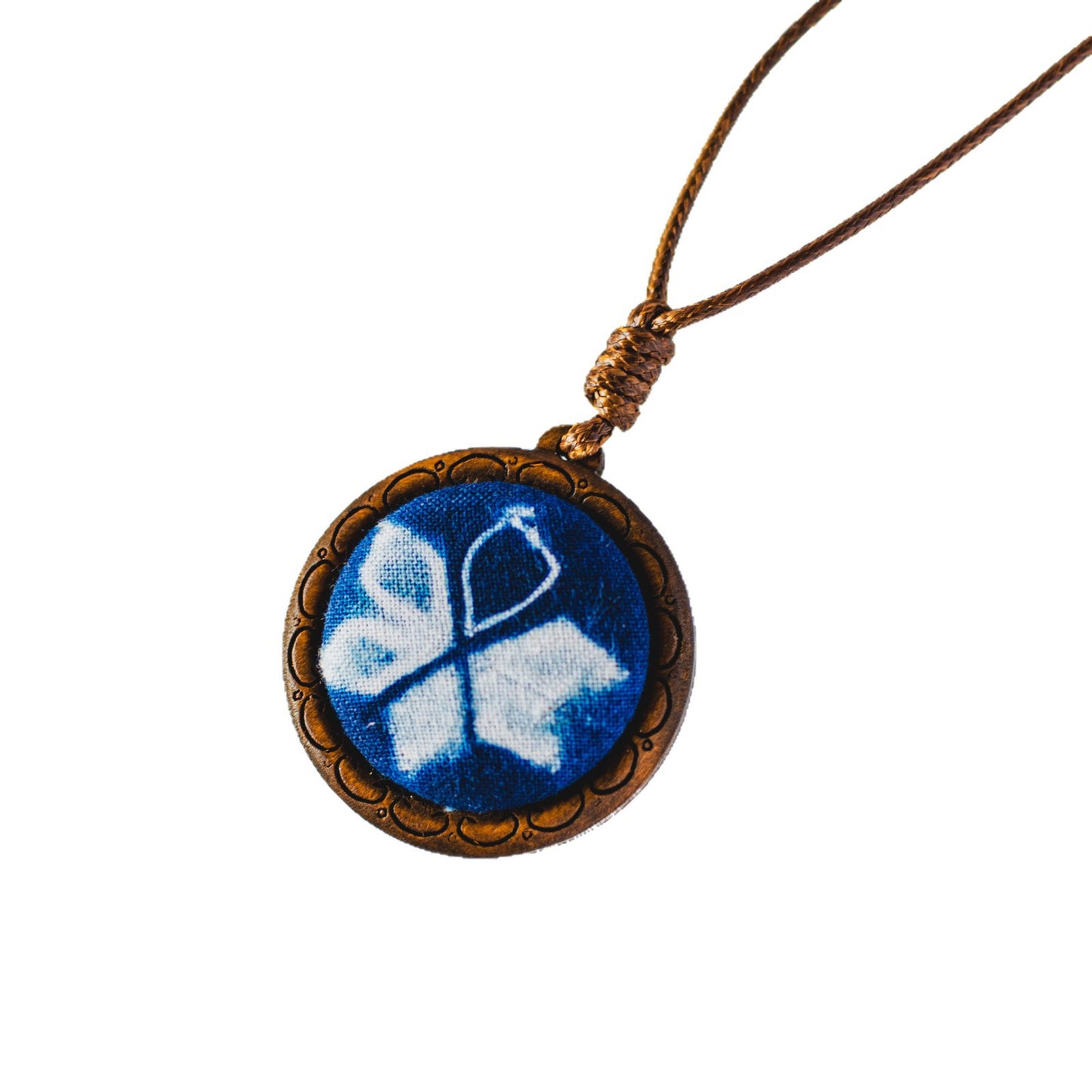 Ethnic Style Wood Carving Vintage Artistic Sweater Chain Plant Dyed Necklace