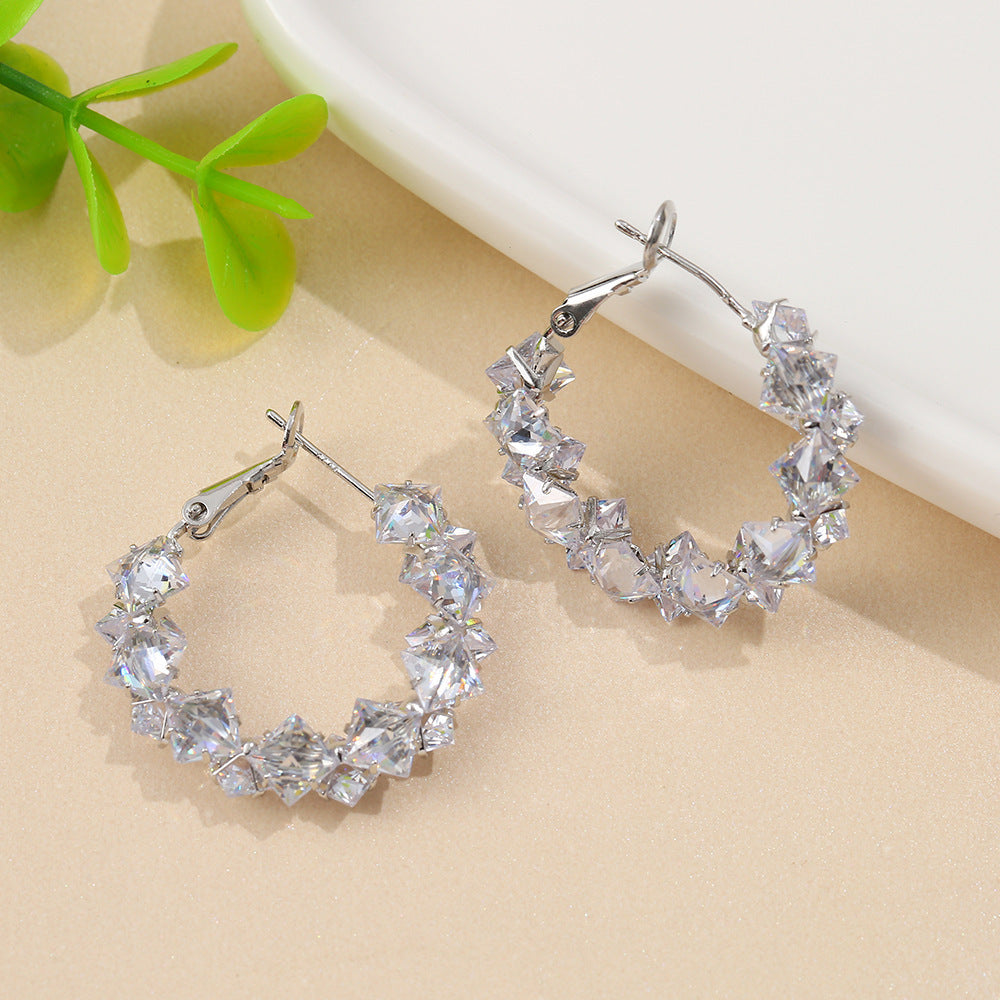 Fashion Light Luxury Personality Trendy Simple Stud Earrings