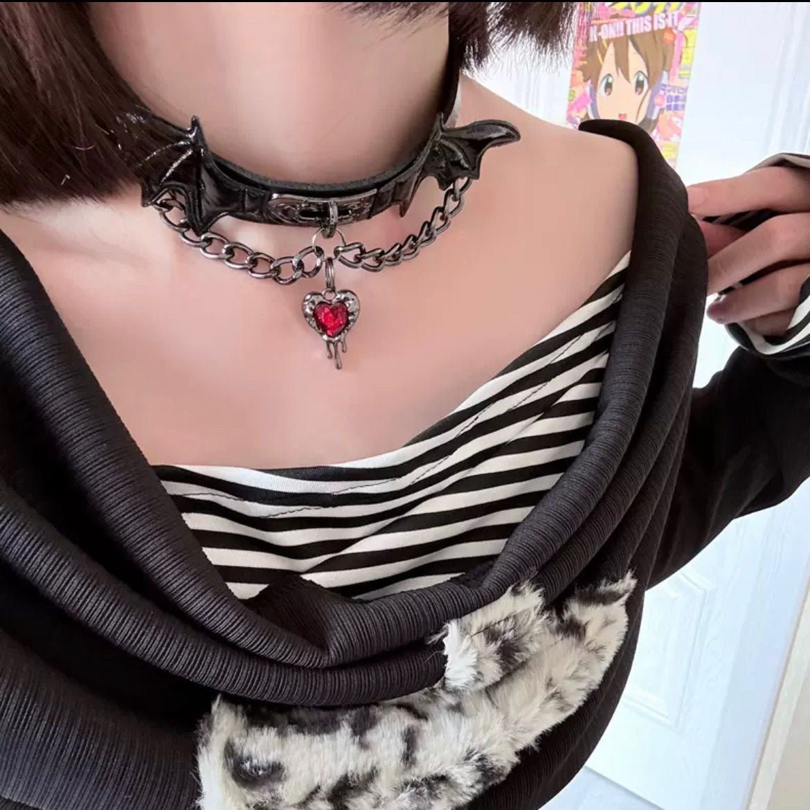 Love Devil Angel Leather Hot Street Shot Clavicle Collar