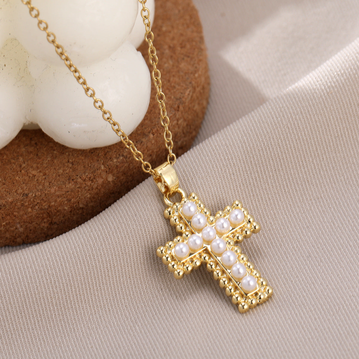 Vintage Cross O-shaped Chain Micro Inlaid Zircon Pearl Necklaces