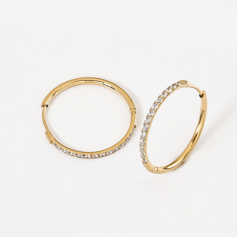 High Quality Carved Stainless Steel Studded With Zircon Titanium Earrings