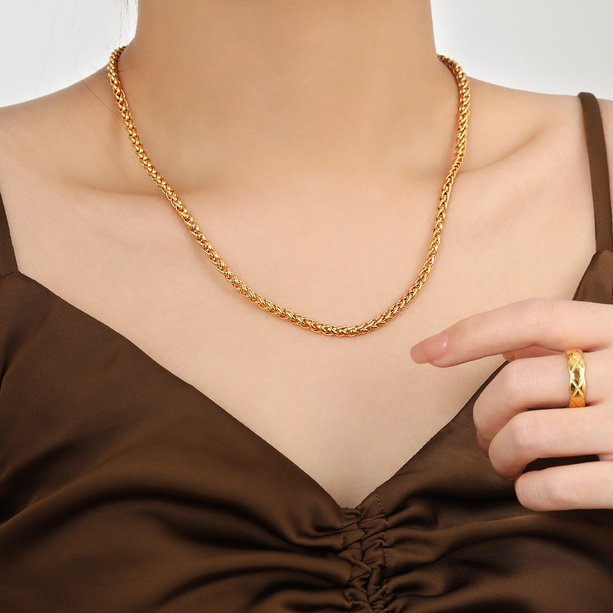 Personality Woven Keel Basket Chain Female Temperament Gold-plated Titanium Steel Jewelry Set