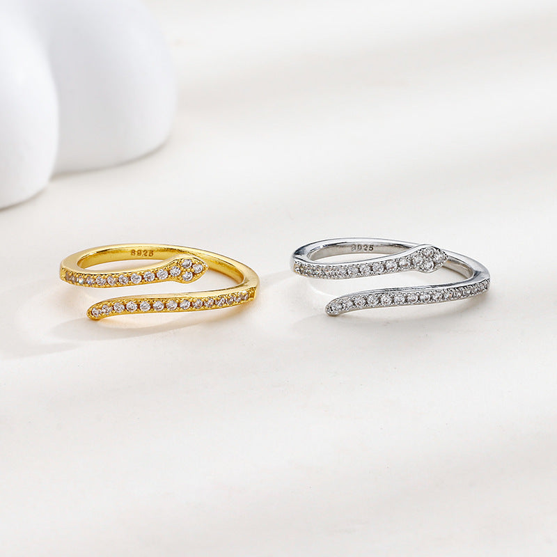 Female Creative Unique Design Smart Simulated Snakes Rings