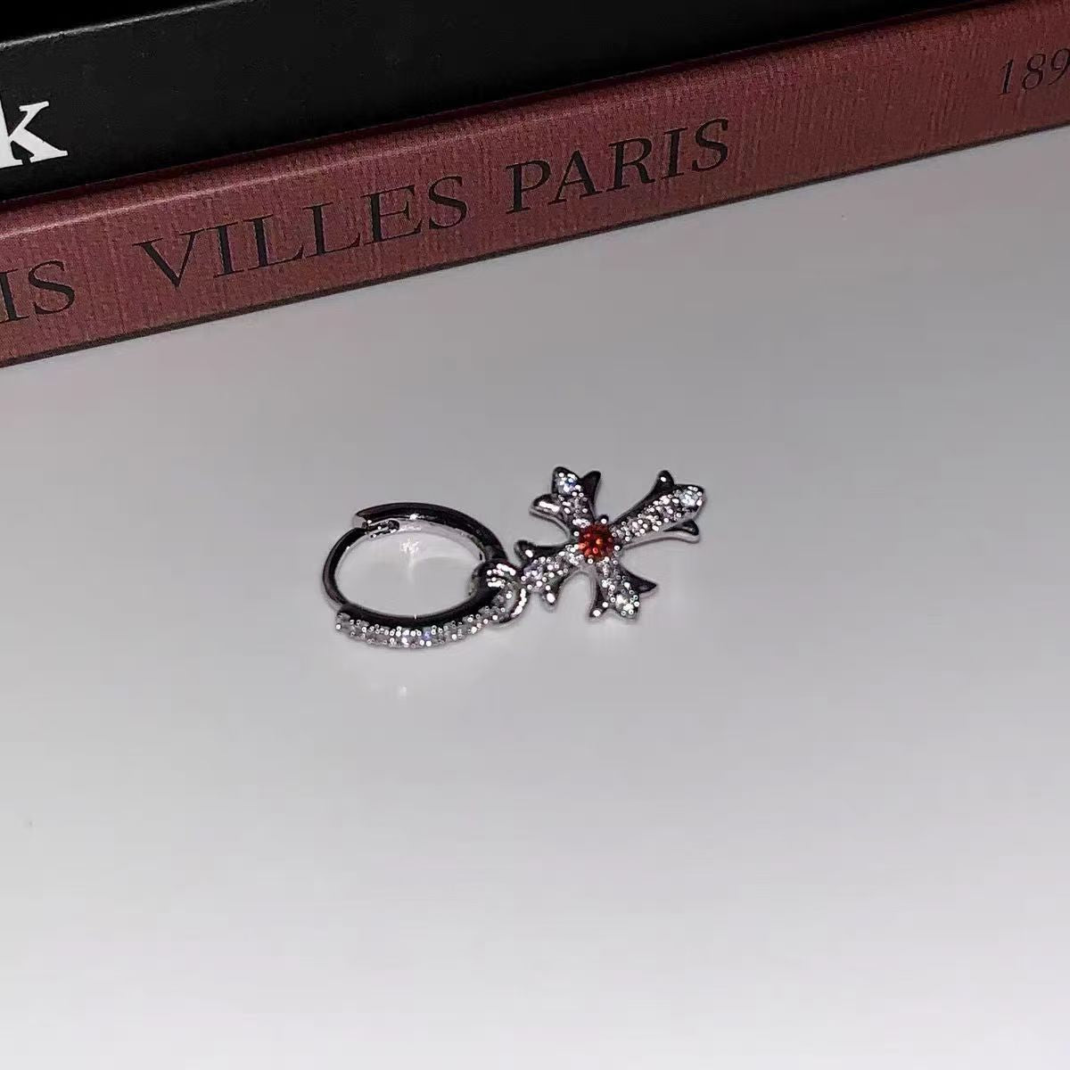 Sparkling Full Rhinestone Cross Ear Refined Personalized Unique Design Sense Stud Earrings