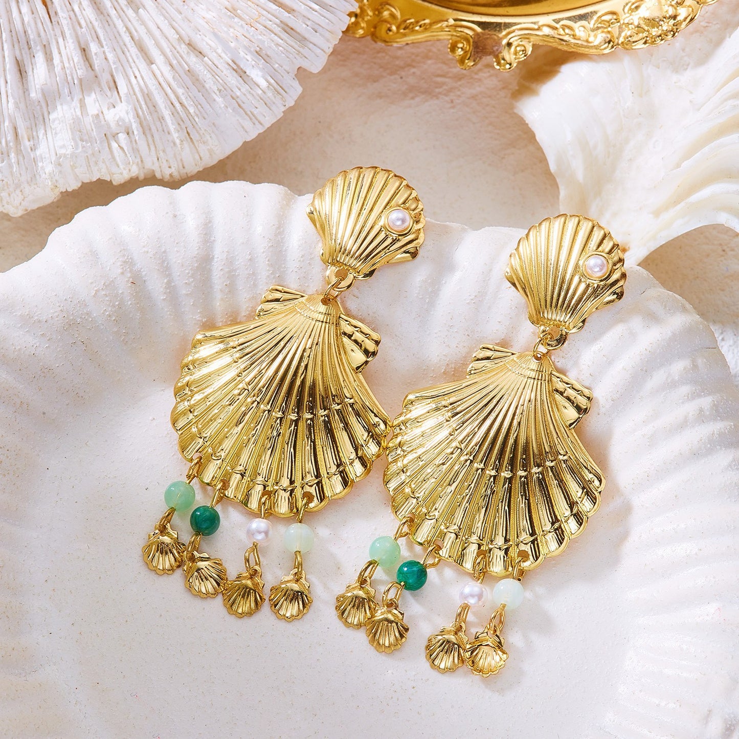 Female Graceful Fashionable Street Shooting Holiday Rings