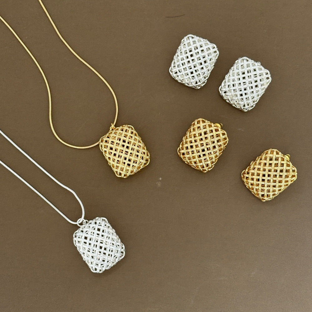 Square Woven Fashionable Retro Advanced Niche Gold Hollow Long Necklaces