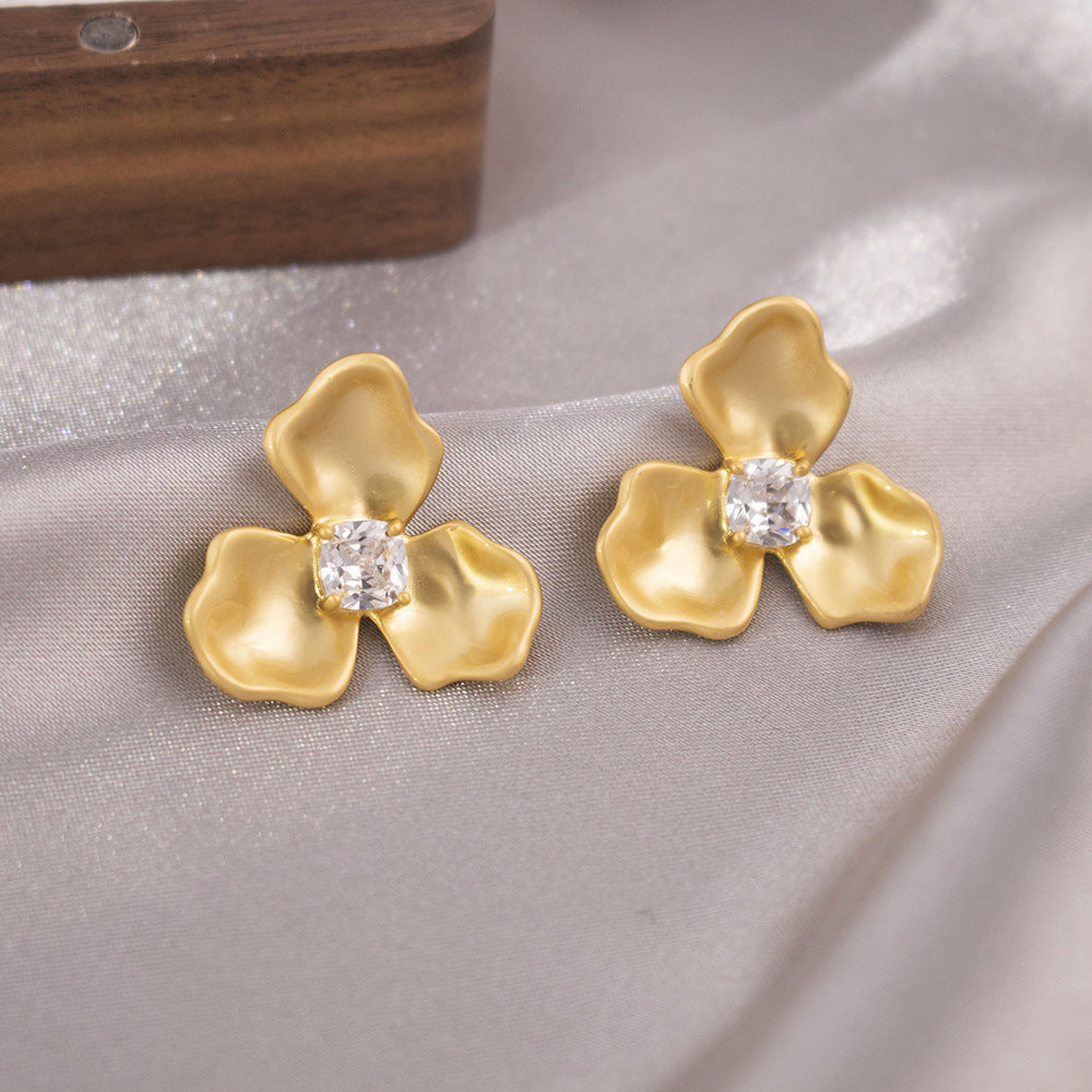 Inlaid Zircon Flower Elegant High-grade Pearl Earrings