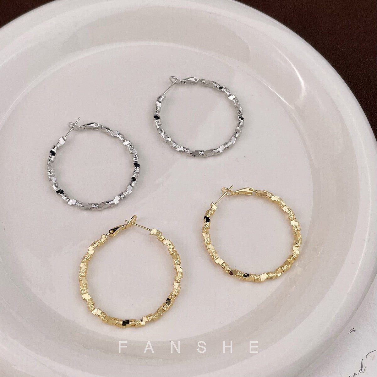 Commuter Small Pieces Of Sier Ear Fashion Temperament Simple Metal Bracelets