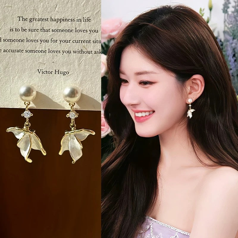 Women's Retro Affordable Luxury Gold High-grade Pearl Earrings