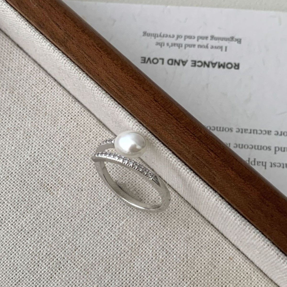 High-grade Pearl Exquisite Fashion Trend Simple Personality Style Ring