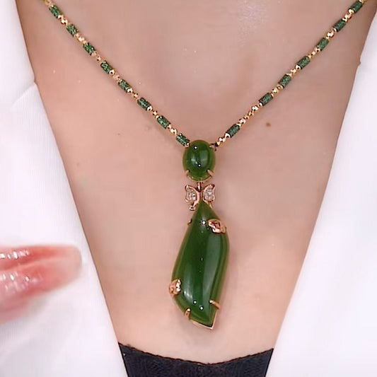 Jade Bamboo Graceful Fashionable Personalized Clothing Necklaces