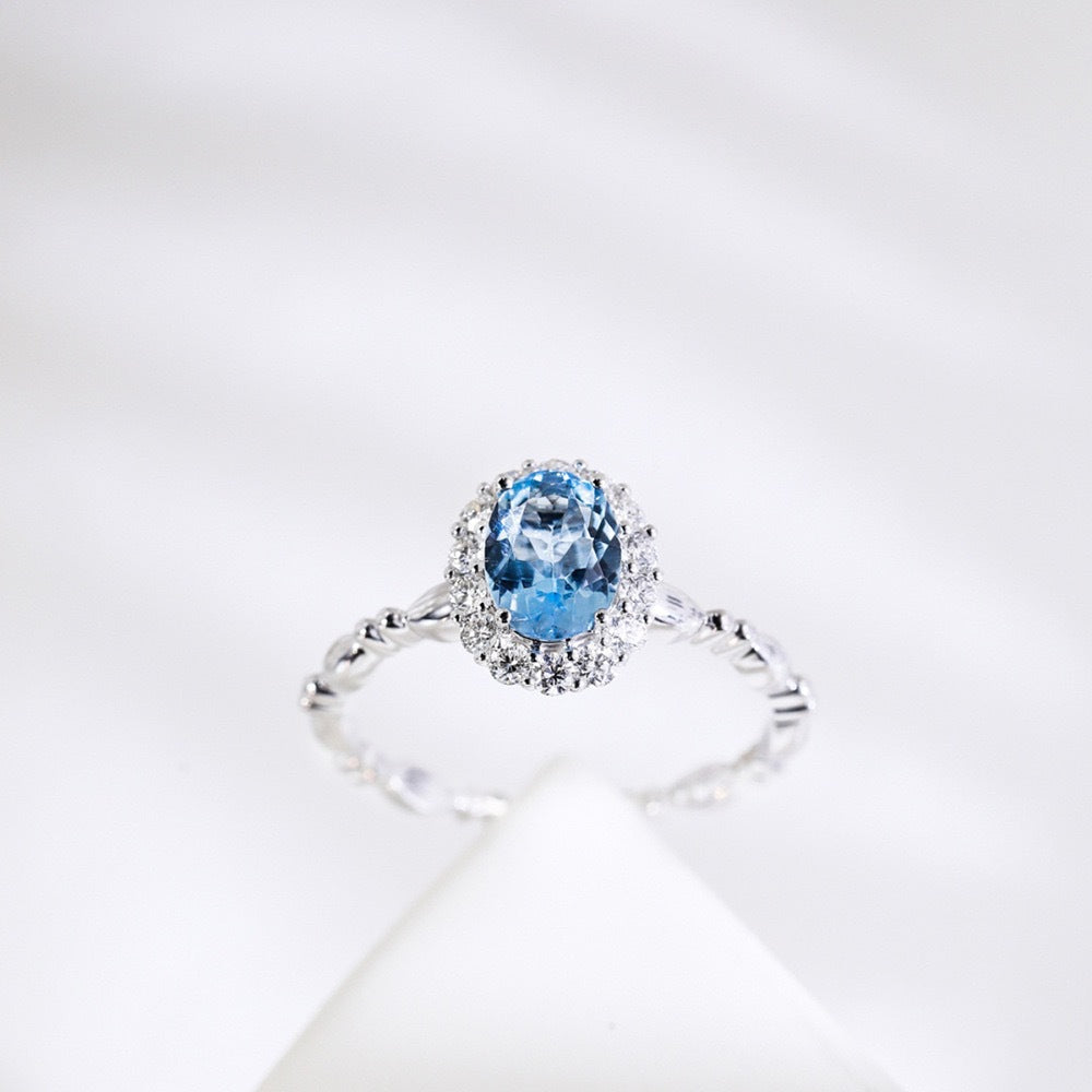 Aquamarine Female Design Advanced Blue Topaz Switchable Index Ring