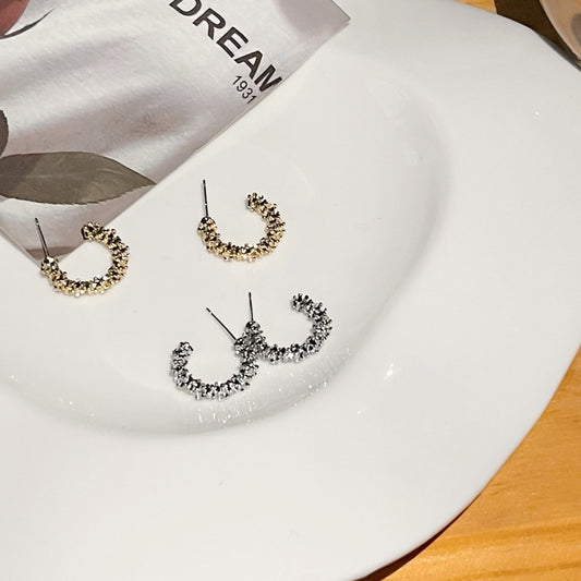 Simple Shaped Female Temperament Cold Style Rings
