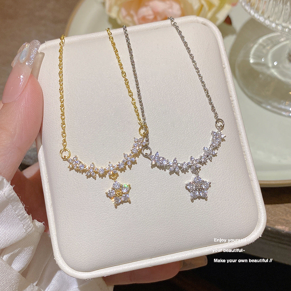 Exquisite Star For Light Design Clavicle Necklace